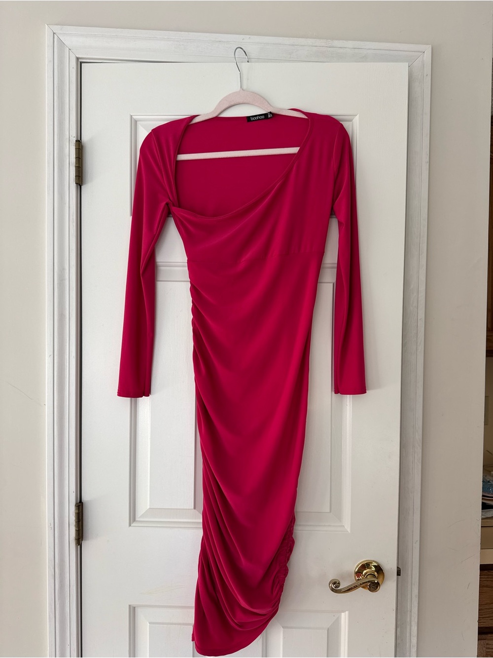Boohoo Hot Pink Ruched Long Sleeve Midi Dress